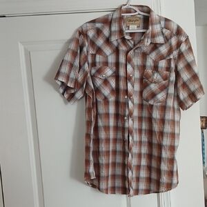 Wrangler Men’s Brown & White Plaid Short-Sleeve Button-Down Shirt